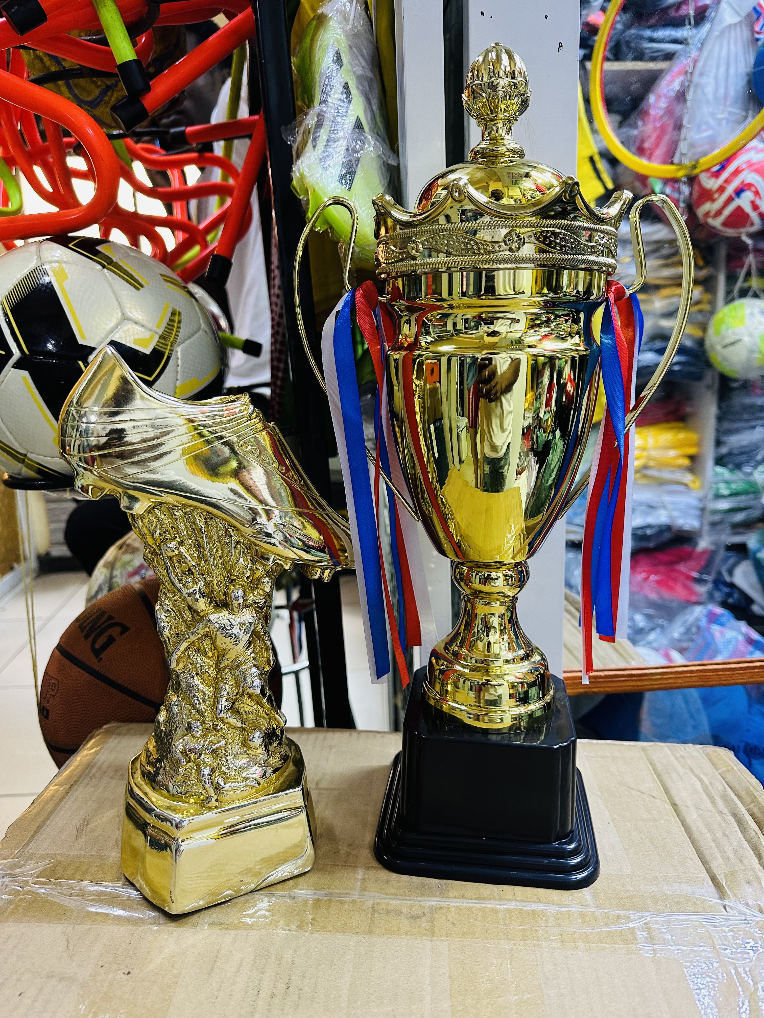 Awards & Accessories